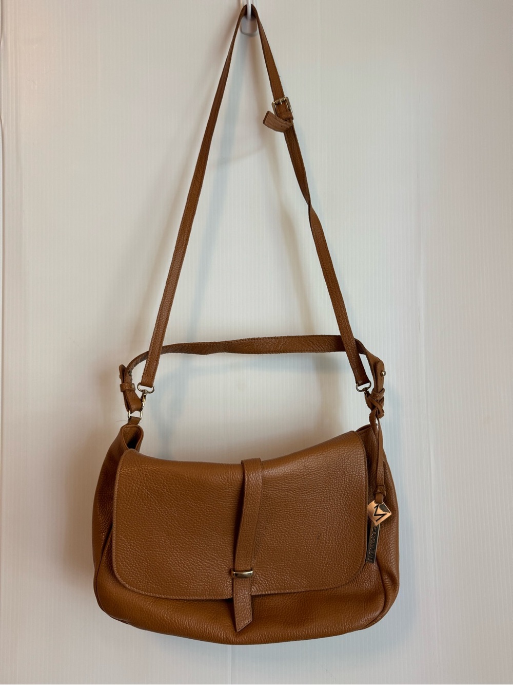 Giorgia Milani Structured Tan genuine Leather Shoulder Bag with Adjustable Strap
